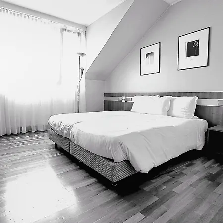 Hotel De La Poste 4*
