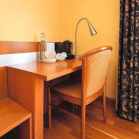 De La Poste Hotel 4*