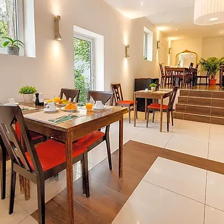 De La Poste Hotel 4*